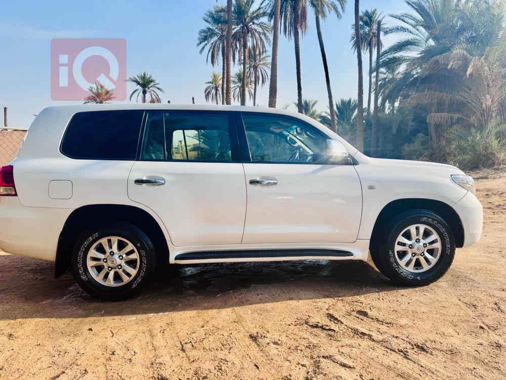 تويوتا لاندكروزر